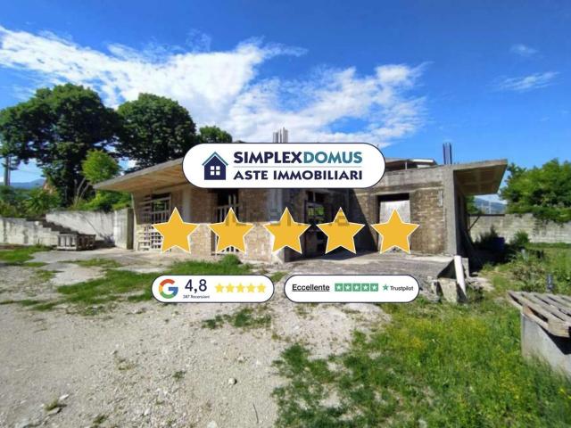 Case e ville in vendita di 176 m² in Strada Nazionale Sannitica