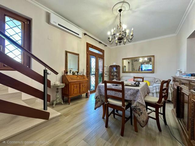 Case e ville in vendita di 177 m² in Via dei Lecci