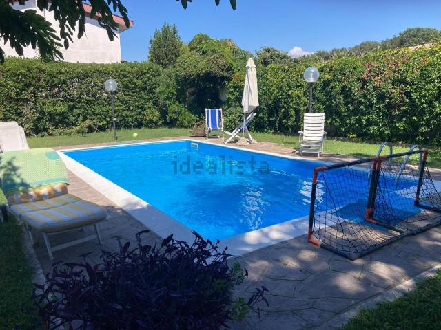 Case e ville in vendita di 177 m² in Via del Mare