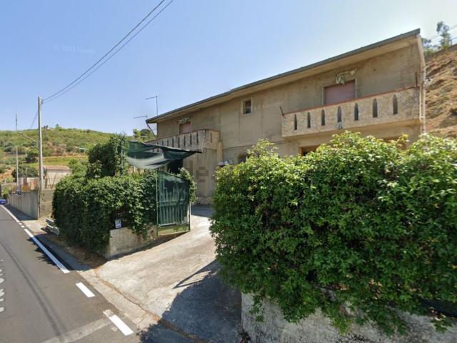 Case e ville in vendita di 177 m² in Via Sfere
