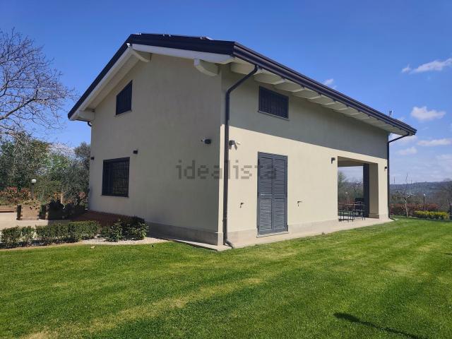 Case e ville in vendita di 177 m² in Contrada Fiengo, 2
