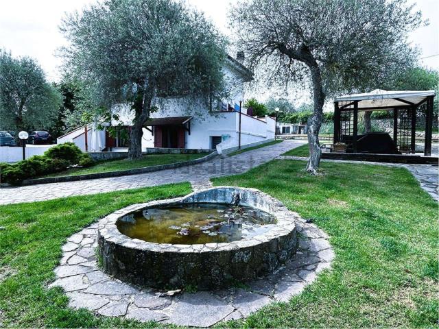 Case e ville in vendita di 177 m² in Strada Vicinale Taniga Baldella, 67