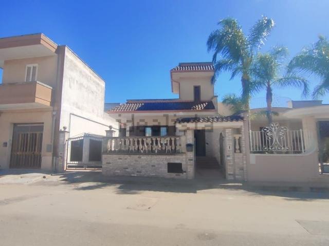 Case e ville in vendita di 178 m² in Via Carlo Goldoni, 63