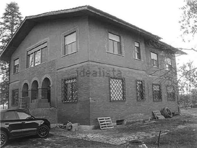 Case e ville in vendita di 178 m² in Via Paolo Borsellino