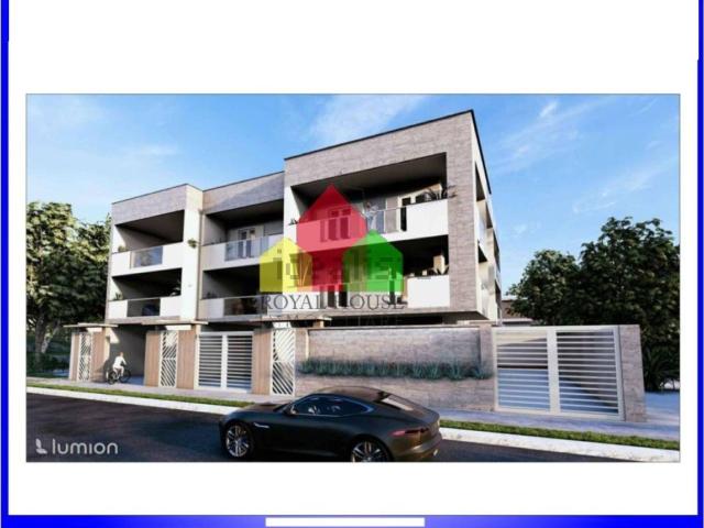 Case e ville in vendita di 178 m² in Via Rosolina