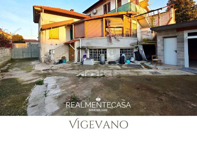 Case e ville in vendita di 178 m² in Corso Torino