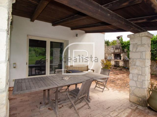 Case e ville in vendita di 178 m² in Strada Vicinale Badde Pedrosa Taniga