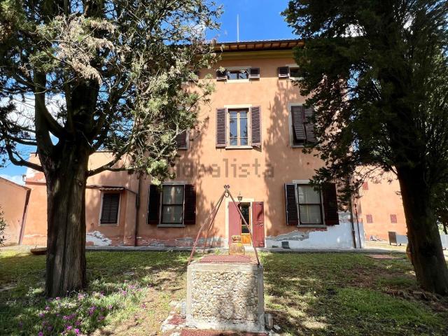 Case e ville in vendita di 1797 m² in Via Orazio Bacci