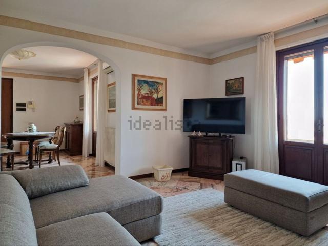 Case e ville in vendita di 180 m²
