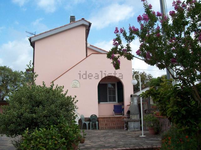 Case e ville in vendita di 180 m²