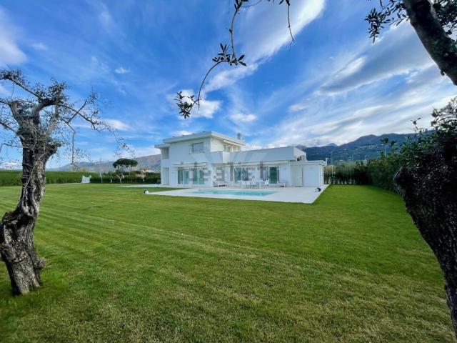 Case e ville in vendita di 180 m²