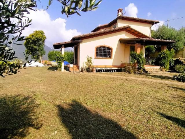 Case e ville in vendita di 180 m²