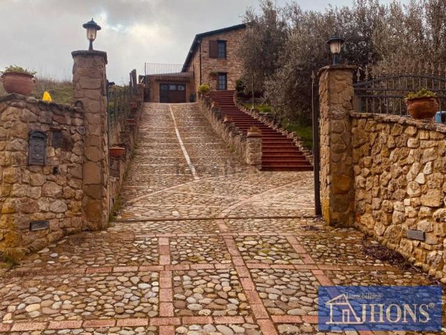 Case e ville in vendita di 180 m²