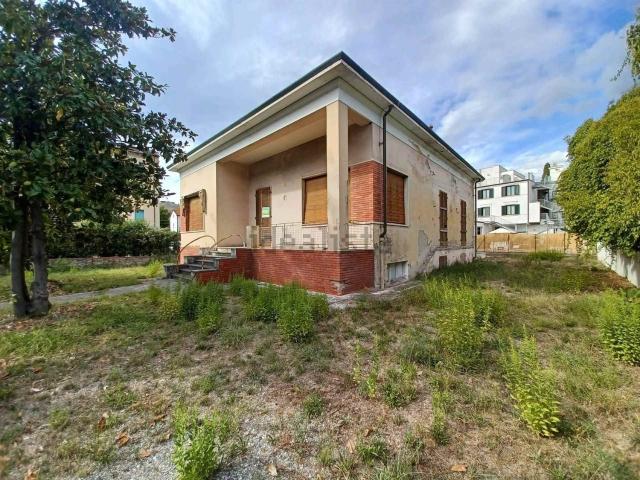 Case e ville in vendita di 180 m²