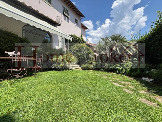 Case e ville in vendita di 180 m²