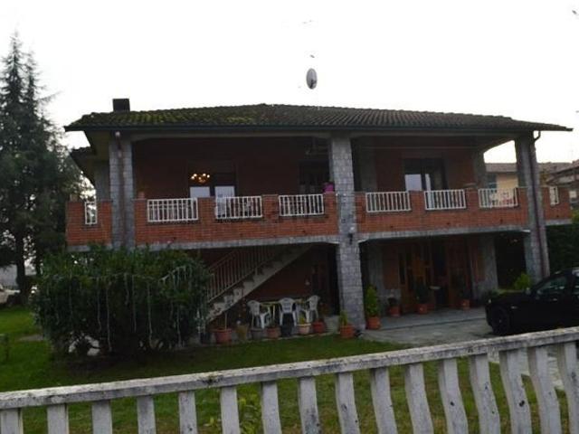 Case e ville in vendita di 180 m²