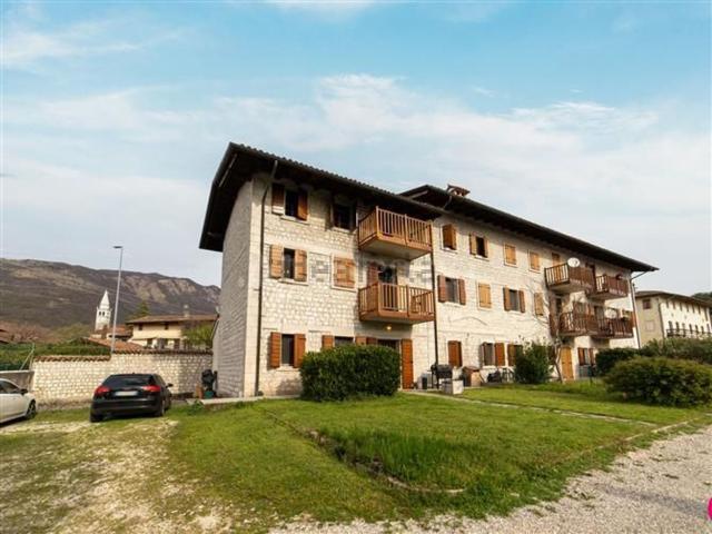 Case e ville in vendita di 180 m² in Via Castello