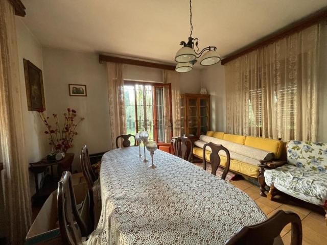 Case e ville in vendita di 180 m² in Via Asciutti