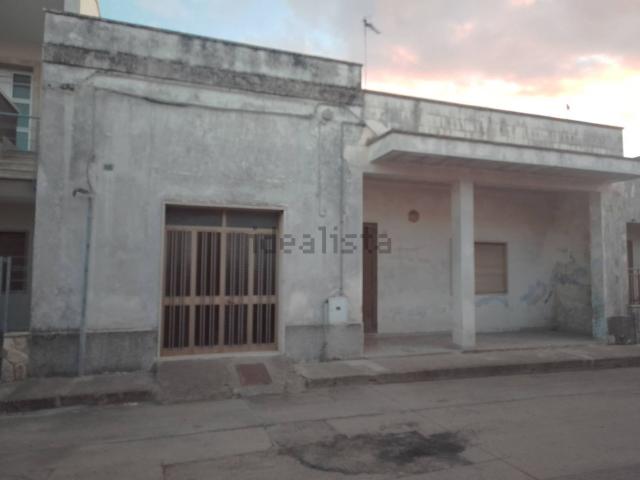 Case e ville in vendita di 180 m² in Via G. Gabrieli, 40