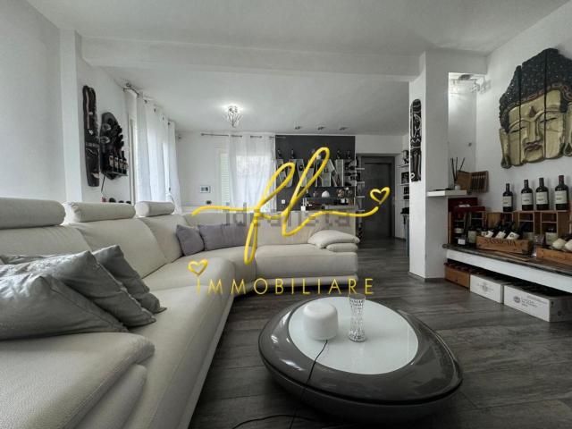 Case e ville in vendita di 180 m² in Via Giovanni Zannacchini, 57128