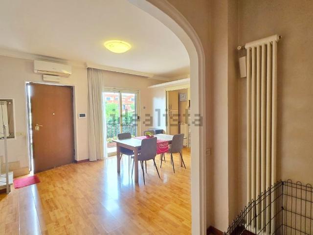 Case e ville in vendita di 180 m² in Via Grammichele