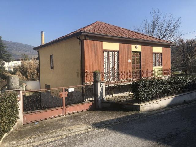 Case e ville in vendita di 180 m² in Via Guardiola, 5