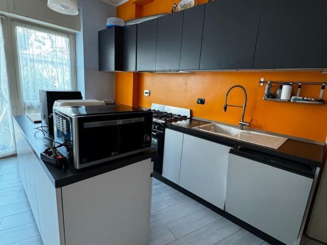Case e ville in vendita di 180 m² in Via Guido Reni, 96