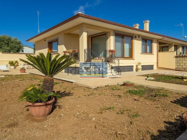 Case e ville in vendita di 180 m² in Via dei Gerani