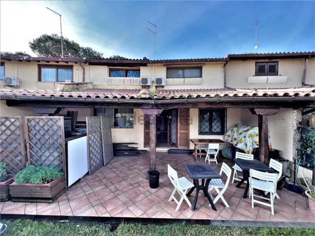 Case e ville in vendita di 180 m² in Via dei Pescatori