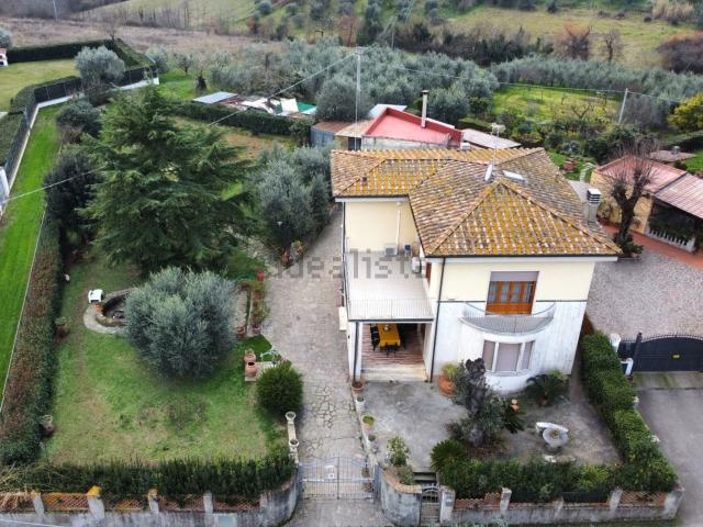 Case e ville in vendita di 180 m² in Via di Codilungo