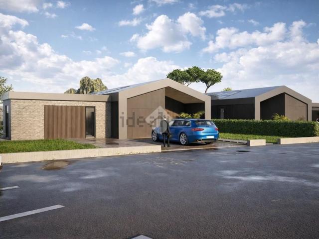 Case e ville in vendita di 180 m² in Via E. Tito, 1