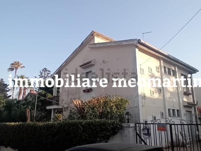 Case e ville in vendita di 180 m² in Via Erato