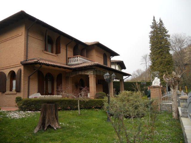 Case e ville in vendita di 180 m² in Via La Lissandra
