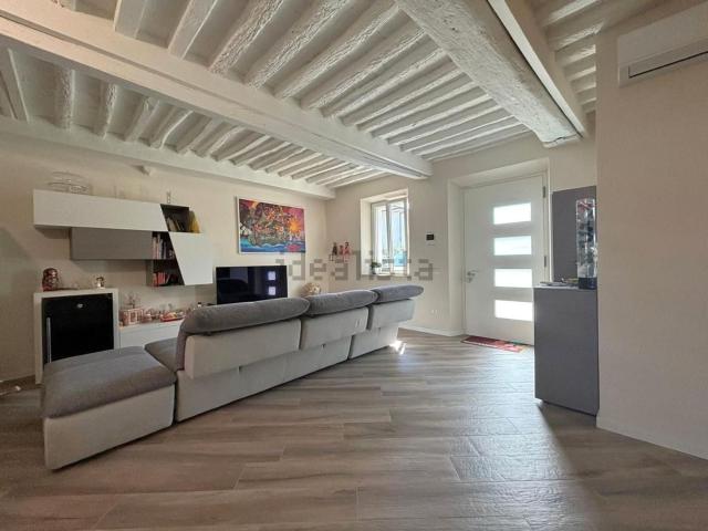 Case e ville in vendita di 180 m² in Via Lucio Papa III, 55100