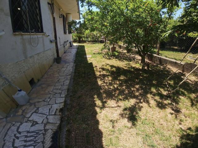 Case e ville in vendita di 180 m² in Via Mare Del Nettare