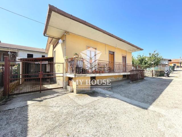 Case e ville in vendita di 180 m² in Via Sabotino, 21