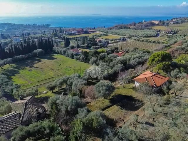 Case e ville in vendita di 180 m² in Via San Colombano, 49