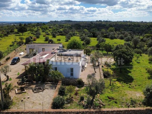 Case e ville in vendita di 180 m² in Via Santa Croce Dei Beneficati