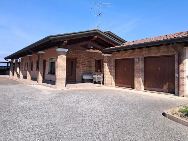 Case e ville in vendita di 180 m² in Via Settimo