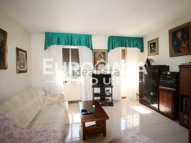 Case e ville in vendita di 180 m² in Via Pesciatina, 845