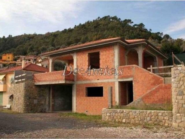 Case e ville in vendita di 180 m² in Via Piave
