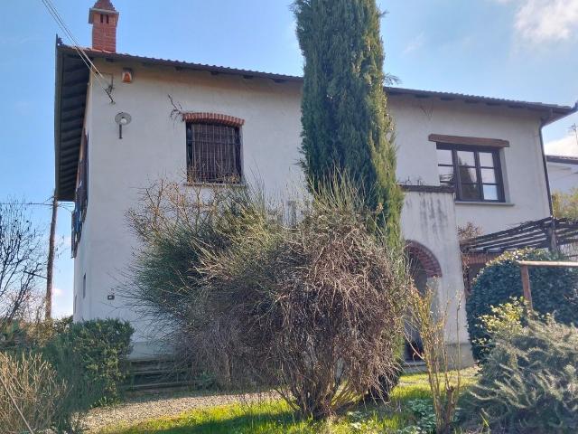 Case e ville in vendita di 180 m² in Via XXV Aprile