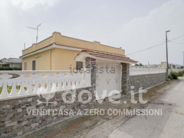 Case e ville in vendita di 180 m² in Viale delle Tessitrici