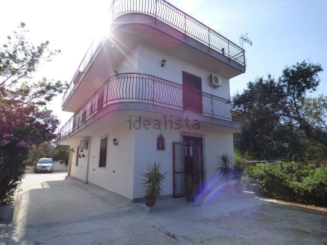 Case e ville in vendita di 180 m² in Contrada Accia