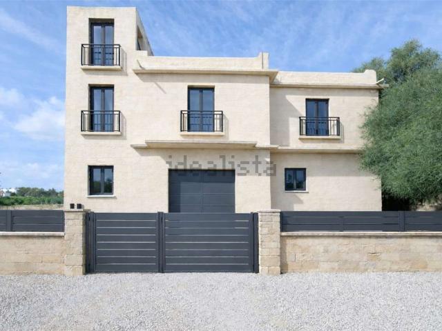 Case e ville in vendita di 180 m² in Contrada Addolorata