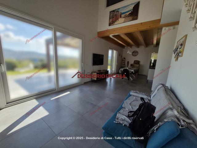 Case e ville in vendita di 180 m² in Contrada Grotticelli SNC