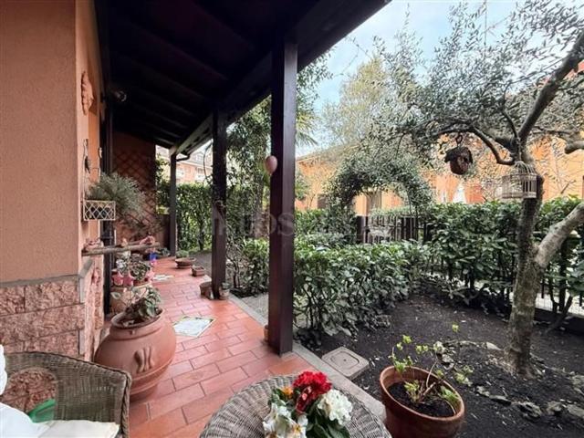 Case e ville in vendita di 180 m² in Largo Rovedine