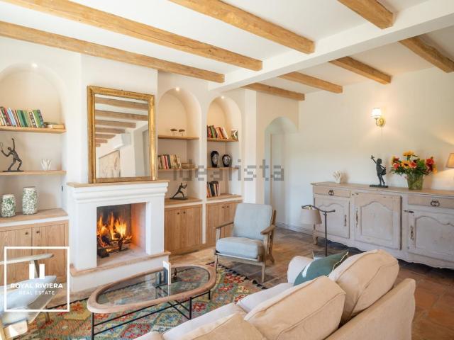 Case e ville in vendita di 180 m² in Località Pian Rascina