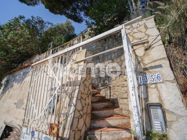 Case e ville in vendita di 180 m² in Lungomare Cristoforo Colombo, 1366