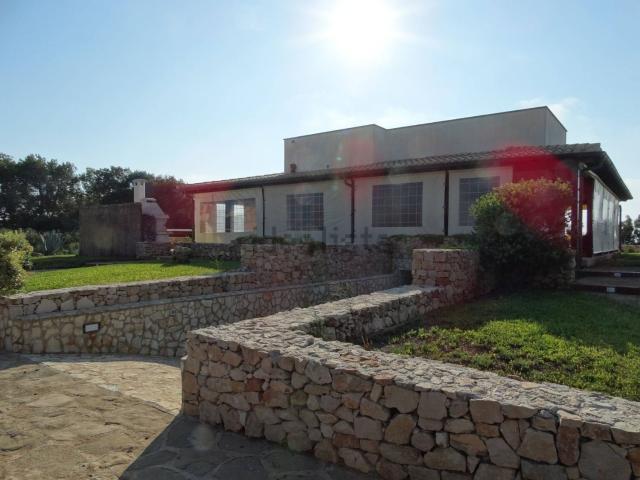 Case e ville in vendita di 180 m² in Strada Comunale Cala Grande seconda